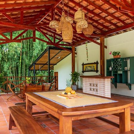 Agradable Cabana Cafetera Con Jacuzzi A 12 Min Del Centro De بيريرا المظهر الخارجي الصورة